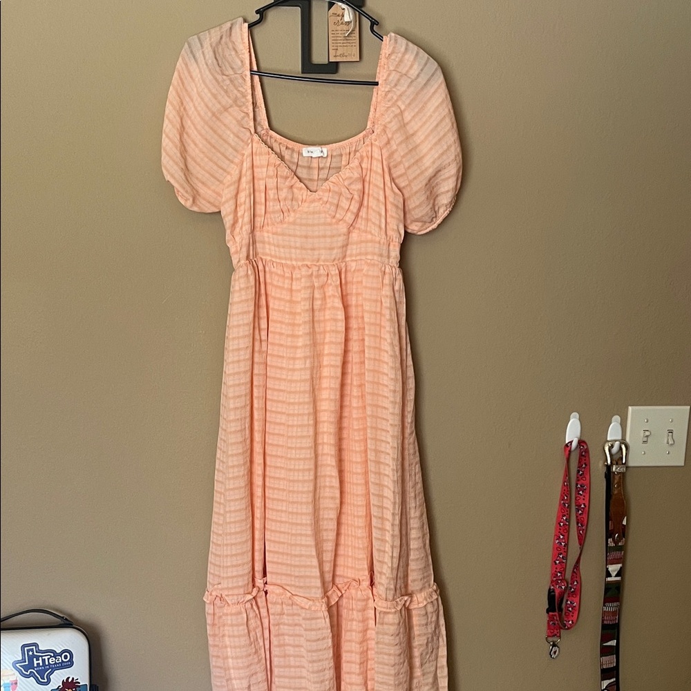 Peach Puff Sleeve Dress